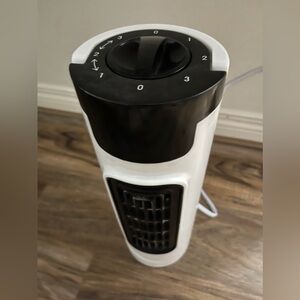 White and Black Tower Fan